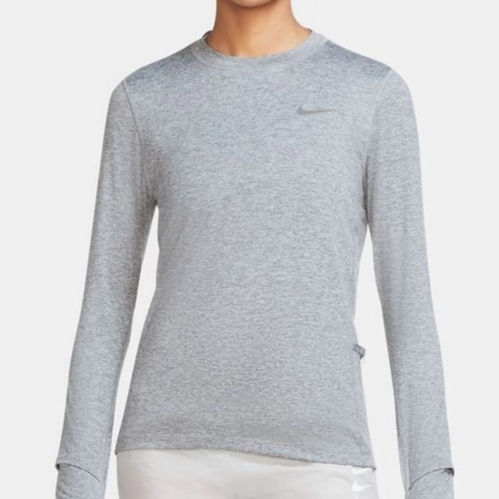 Nike Women’s Light Grey Fitted Long Sleeve Running Shirt🌟